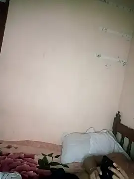 Snapshot of LuisMex1998 chatting on 21, 11, 2025 LuisMex1998 online show from 21, 11, 2025