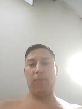 Snapshot of LuisMex1998 chatting on 14, 2, 2026 LuisMex1998 online show from 14, 2, 2026