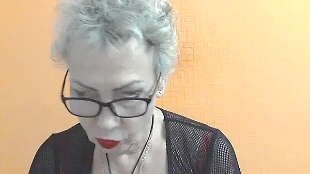 Snapshot of NessyJenixs chatting on 7, 11, 2025 NessyJenixs online show from 7, 11, 2025