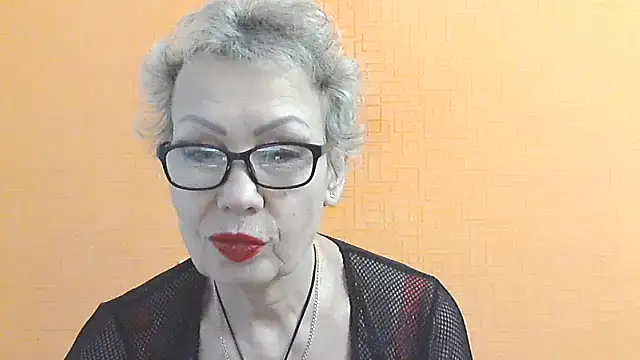 Snapshot of NessyJenixs chatting on 3, 12, 2025 NessyJenixs online show from 3, 12, 2025