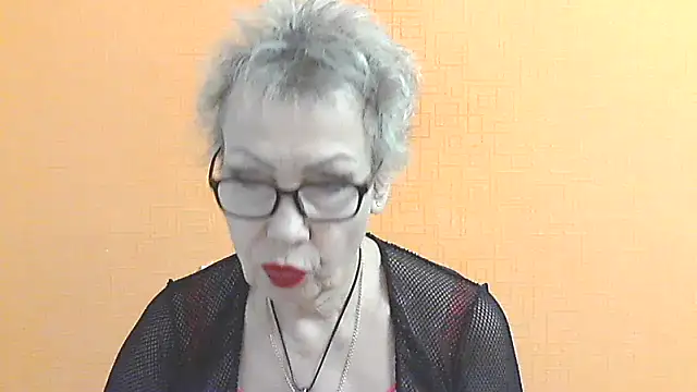 Snapshot of NessyJenixs chatting on 4, 12, 2025 NessyJenixs online show from 4, 12, 2025