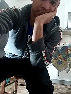 Snapshot of cingonduro chatting on 22, 3, 2025 cingonduro online show from 22, 3, 2025