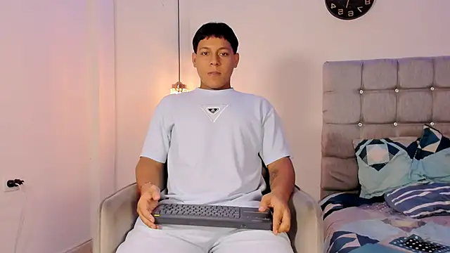 Snapshot of Tylerdrdn chatting on 9, 11, 2025 Tylerdrdn online show from 9, 11, 2025