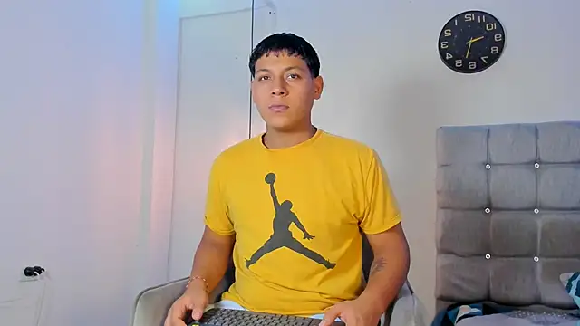 Snapshot of Tylerdrdn chatting on 10, 11, 2025 Tylerdrdn online show from 10, 11, 2025