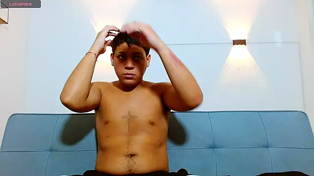 Snapshot of Tylerdrdn chatting on 23, 11, 2025 Tylerdrdn online show from 23, 11, 2025