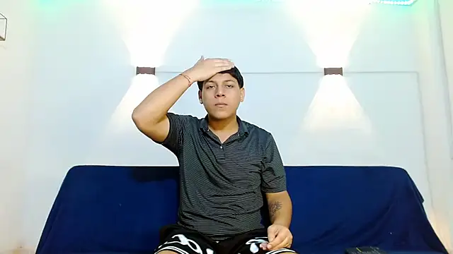 Snapshot of Tylerdrdn chatting on 13, 12, 2025 Tylerdrdn online show from 13, 12, 2025