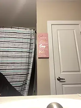 Snapshot of theprettysoles chatting on 18, 12, 2025 theprettysoles online show from 18, 12, 2025