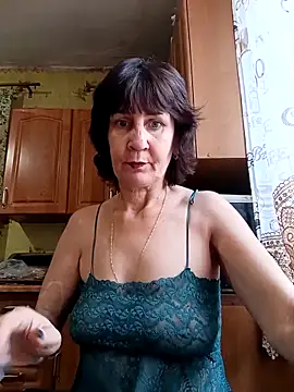 Laura Kiss online show from 22, 11, 2025