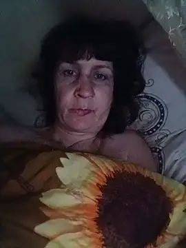 Laura Kiss online show from 27, 5, 2026