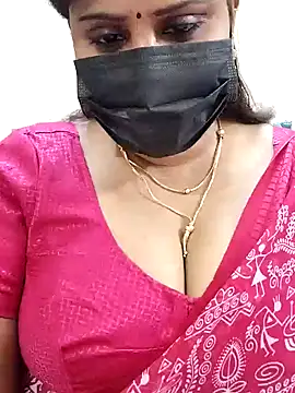 Snapshot of Queenflowerr chatting on 9, 2, 2025 Queenflowerr online show from 9, 2, 2025