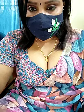 Snapshot of Queenflowerr chatting on 20, 2, 2026 Queenflowerr online show from 20, 2, 2026