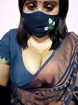 Queenflowerr online show from 6, 3, 2026