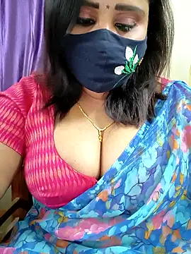 Queenflowerr online show from 5, 4, 2026