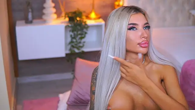 Snapshot of Juicy_Jessye chatting on 2, 7, 2026 Juicy Jessye online show from 2, 7, 2026