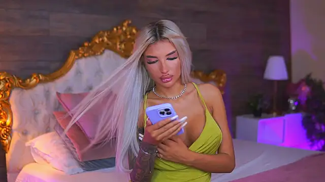 Snapshot of Juicy_Jessye chatting on 2, 7, 2026 Juicy Jessye online show from 2, 7, 2026