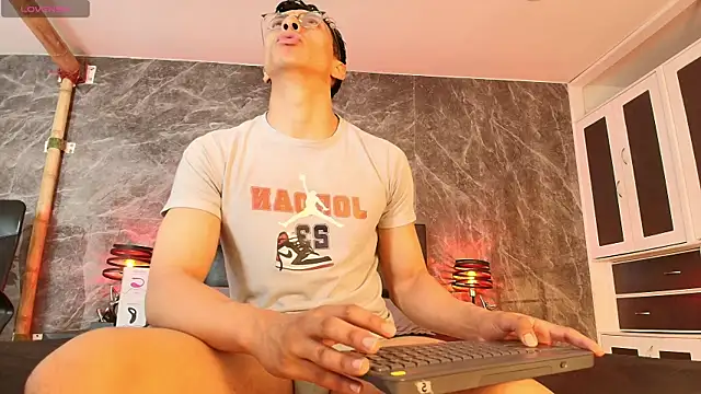ApoloCruz online show from 29, 4, 2026