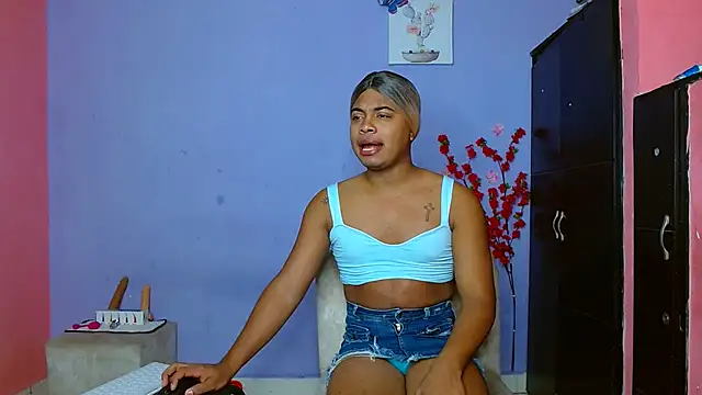 Snapshot of electrabrowns chatting on 20, 9, 2025 electrabrowns online show from 20, 9, 2025