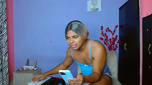 Snapshot of electrabrowns chatting on 28, 9, 2025 electrabrowns online show from 28, 9, 2025