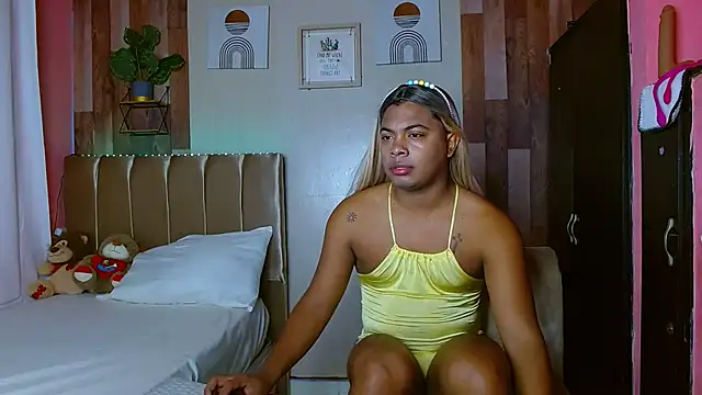 Snapshot of electrabrowns chatting on 16, 10, 2025 electrabrowns online show from 16, 10, 2025