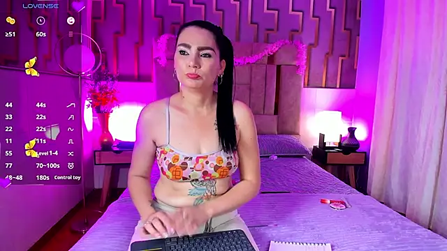 scarlet hit online show from 23, 3, 2025