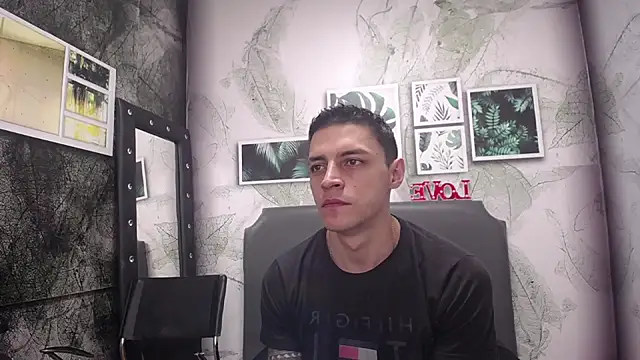 Snapshot of Frank_Millers chatting on 1, 3, 2025 Frank Millers online show from 1, 3, 2025