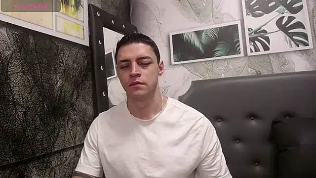 Snapshot of Frank_Millers chatting on 5, 3, 2025 Frank Millers online show from 5, 3, 2025