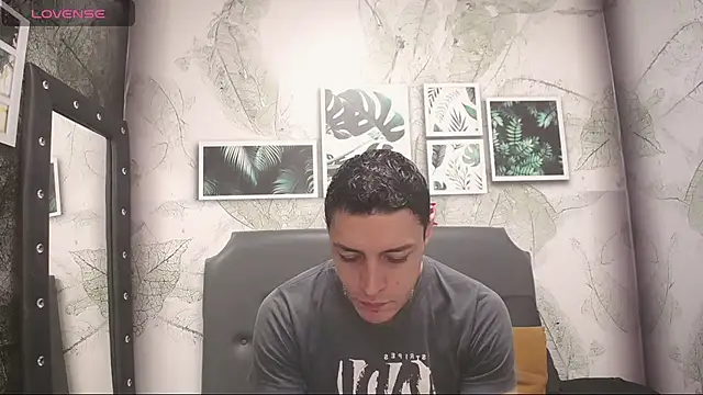 Snapshot of Frank_Millers chatting on 13, 3, 2025 Frank Millers online show from 13, 3, 2025