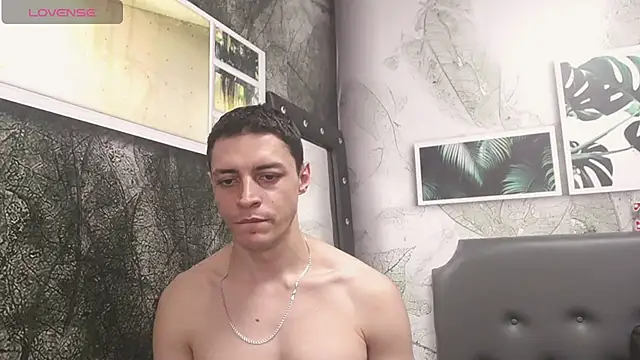 Snapshot of Frank_Millers chatting on 13, 3, 2025 Frank Millers online show from 13, 3, 2025