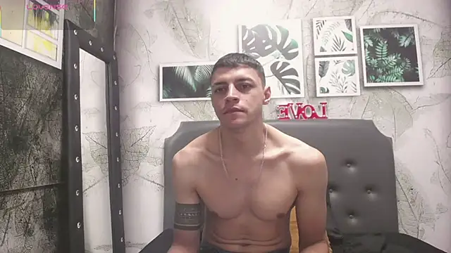 Snapshot of Frank_Millers chatting on 18, 3, 2025 Frank Millers online show from 18, 3, 2025