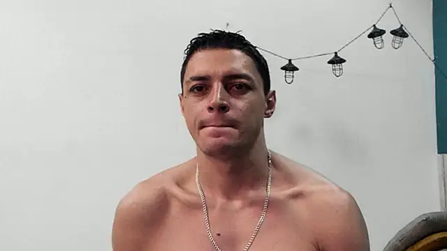 Snapshot of Frank_Millers chatting on 6, 11, 2025 Frank Millers online show from 6, 11, 2025