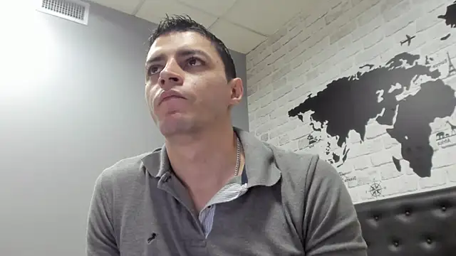 Snapshot of Frank_Millers chatting on 15, 12, 2025 Frank Millers online show from 15, 12, 2025