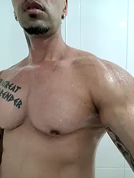 Snapshot of badbrown chatting on 2, 3, 2025 badbrown online show from 2, 3, 2025