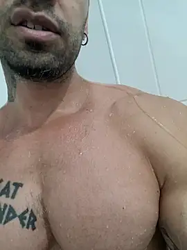 Snapshot of badbrown chatting on 18, 3, 2025 badbrown online show from 18, 3, 2025