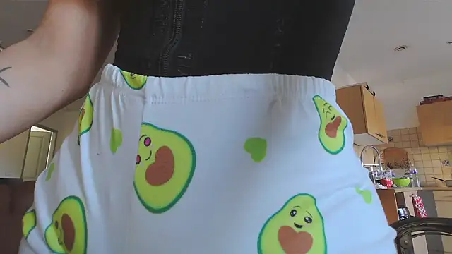 Snapshot of serena__vedette chatting on 1, 2, 2025 serena vedette online show from 1, 2, 2025