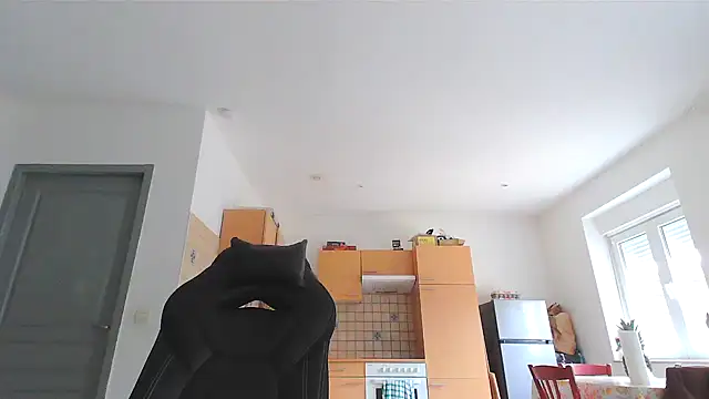 Snapshot of serena__vedette chatting on 12, 2, 2025 serena vedette online show from 12, 2, 2025