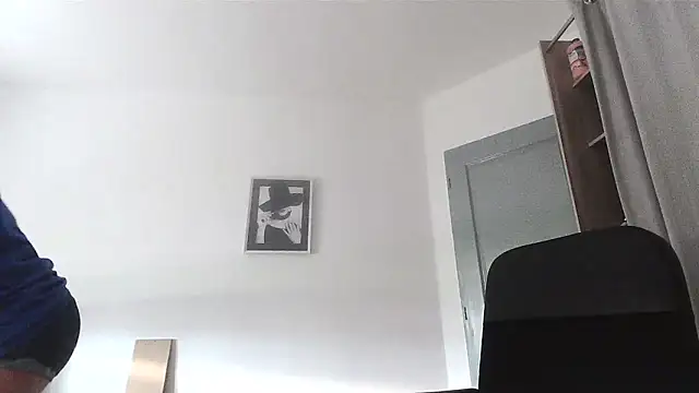 Snapshot of serena__vedette chatting on 1, 11, 2025 serena vedette online show from 1, 11, 2025