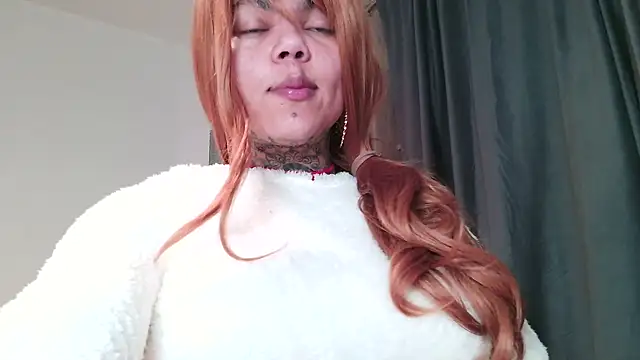 Snapshot of serena__vedette chatting on 14, 12, 2025 serena vedette online show from 14, 12, 2025