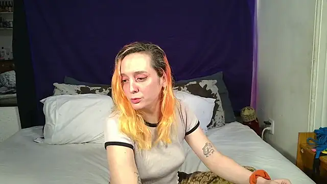 Snapshot of Evelan420 chatting on 30, 9, 2025 Evelan420 online show from 30, 9, 2025