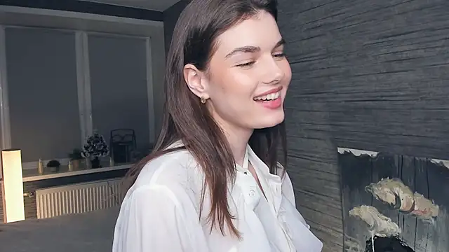 Snapshot of FloraDobb chatting on 2, 2, 2025 FloraDobb online show from 2, 2, 2025