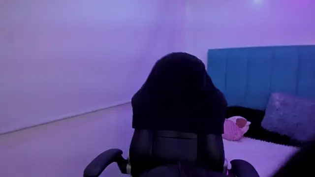 Snapshot of Belinda_Braund chatting on 22, 9, 2025 Belinda Braund online show from 22, 9, 2025