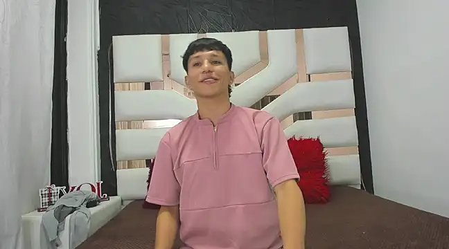 Snapshot of MarckPassion chatting on 21, 2, 2025 MarckPassion online show from 21, 2, 2025