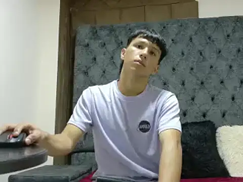 Snapshot of MarckPassion chatting on 5, 3, 2025 MarckPassion online show from 5, 3, 2025