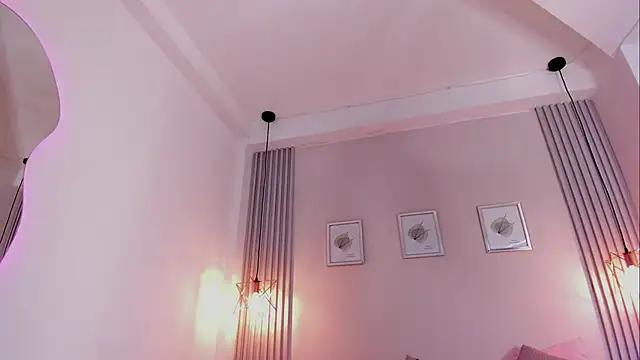 Snapshot of redvelvet__7 chatting on 1, 2, 2025 redvelvet  7 online show from 1, 2, 2025