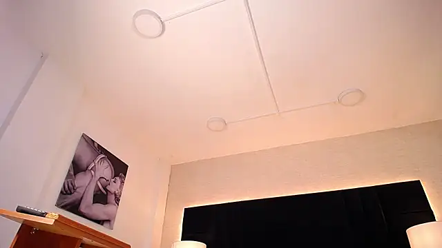 Snapshot of Simon_Basset chatting on 18, 2, 2025 Simon Basset online show from 18, 2, 2025