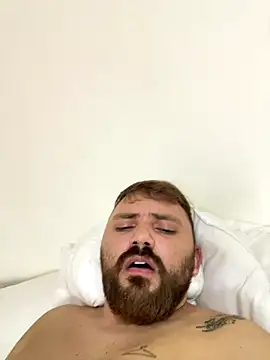 Snapshot of ruivinho66 chatting on 8, 10, 2025 ruivinho66 online show from 8, 10, 2025