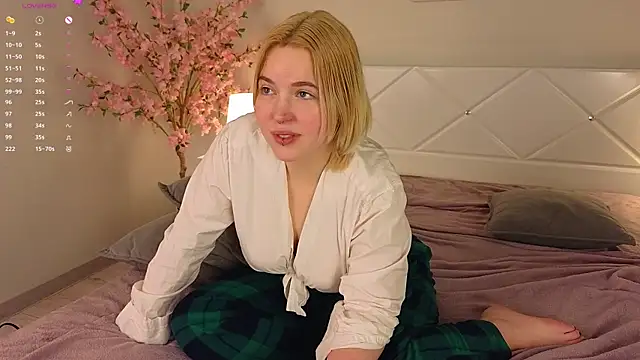 Manic pixie  online show from 7, 3, 2025