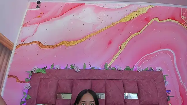scarlett  evans  online show from 14, 7, 2026