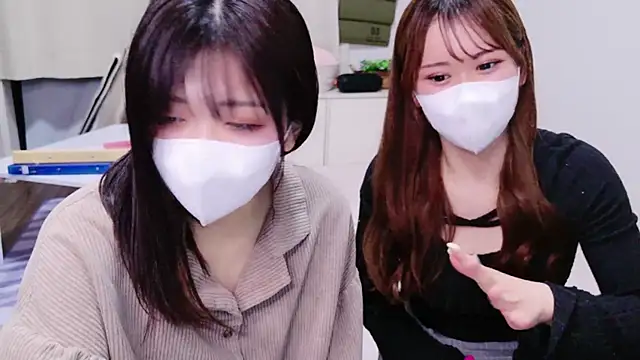 Snapshot of NA-KAREN-V8 chatting on 1, 3, 2025 NA-KAREN-V8 online show from 1, 3, 2025