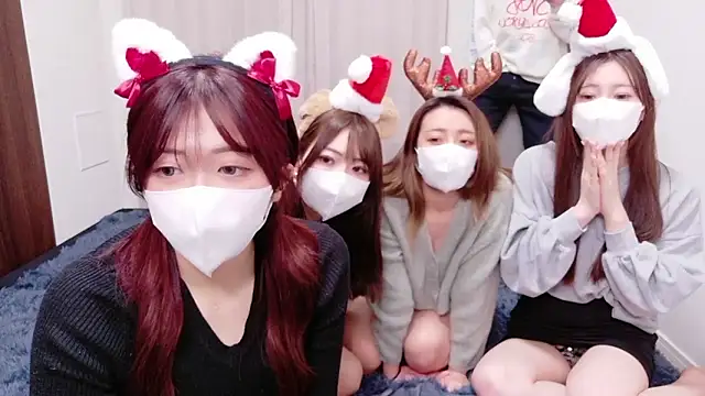 Snapshot of NA-KAREN-V8 chatting on 17, 12, 2025 NA-KAREN-V8 online show from 17, 12, 2025