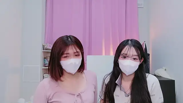 Snapshot of NA-KAREN-V8 chatting on 6, 3, 2026 NA-KAREN-V8 online show from 6, 3, 2026